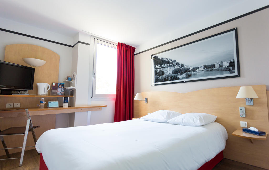 Hotel Inn Grenoble Eybens Parc Des Expositions Ex Kyriad Eksteriør billede